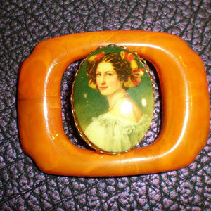 Ooak Vtg Cameo Antique Buckle Art To Wear Original - image 1